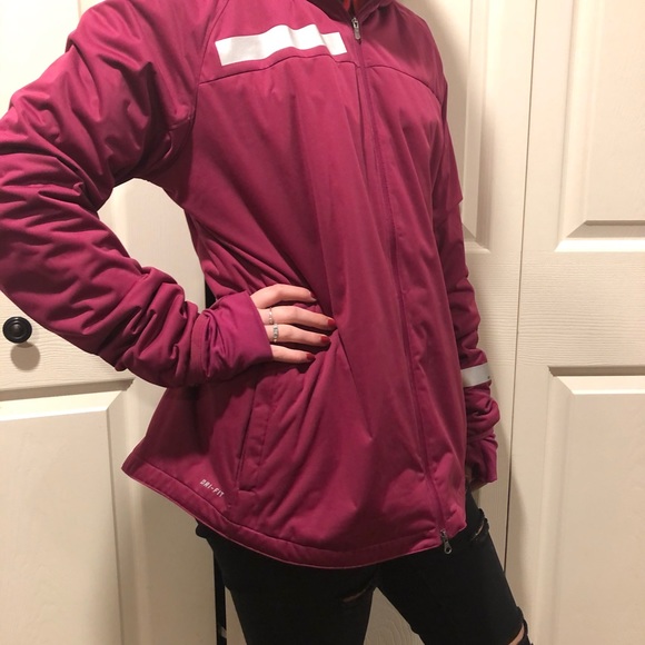 Nike Dri-fit - Picture 2 of 6